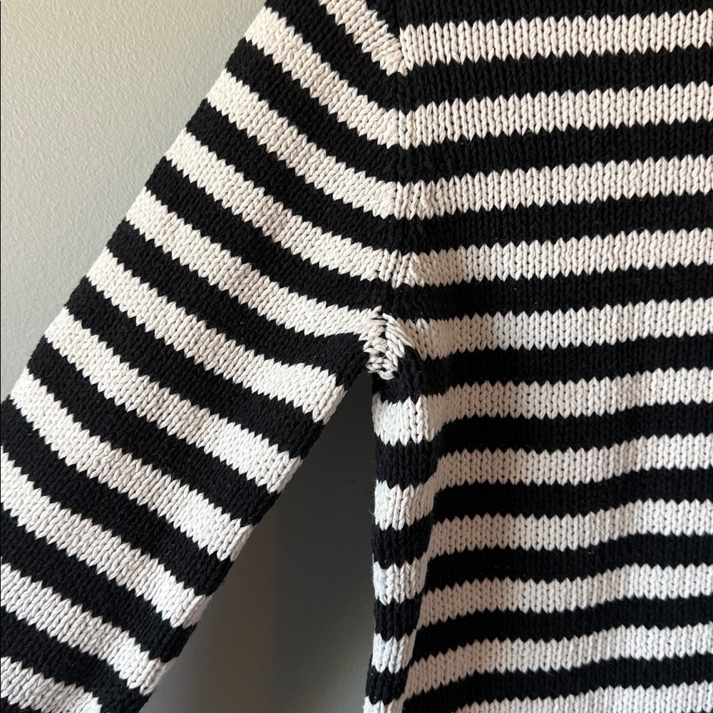 100% Cotton Black and Cream Striped Sweater - S - Picture 5 of 8